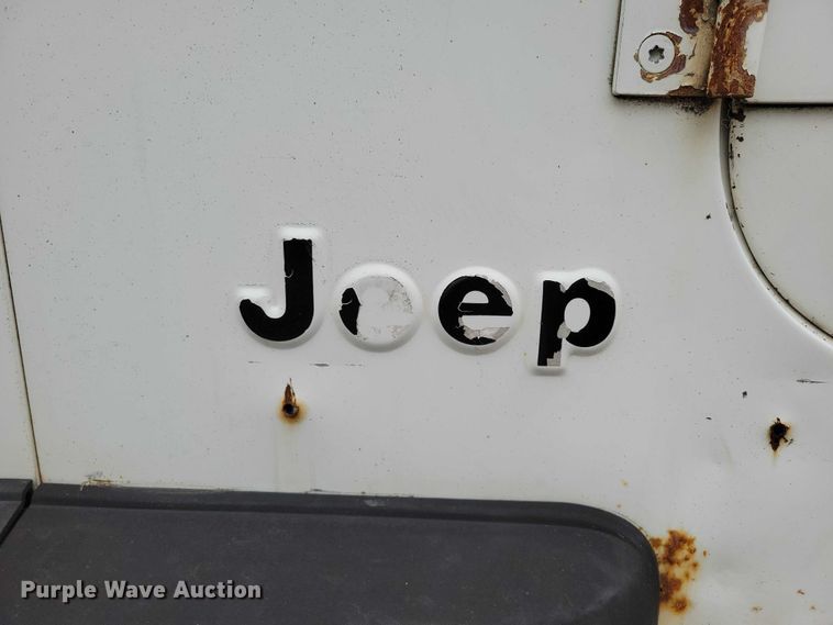 image for item DZ6485 1990 Jeep Wrangler SUV