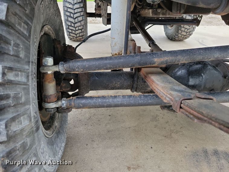 image for item DZ6485 1990 Jeep Wrangler SUV