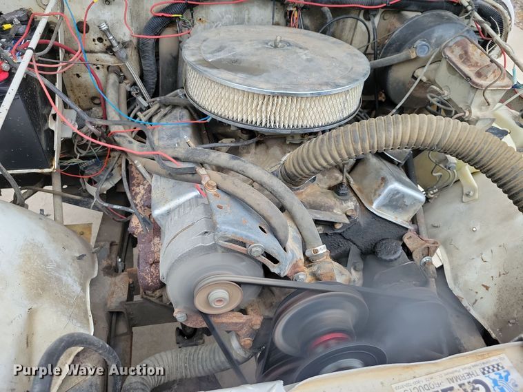 image for item DZ6485 1990 Jeep Wrangler SUV