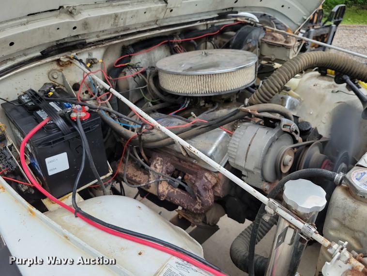 image for item DZ6485 1990 Jeep Wrangler SUV