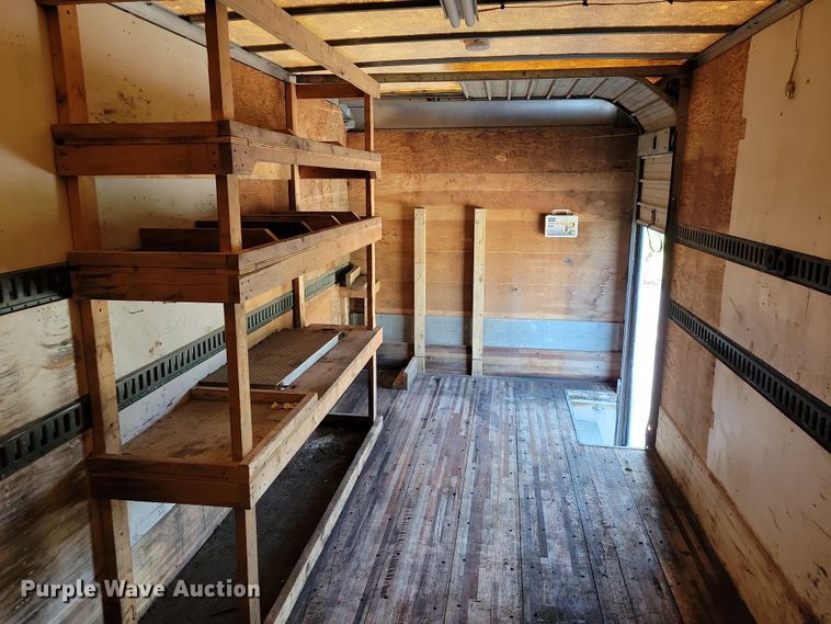 image for item DZ6489 2000 Freightliner  FL70 box truck