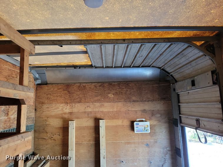 image for item DZ6489 2000 Freightliner  FL70 box truck