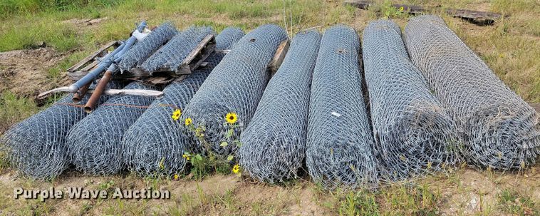image for item DZ6491 (8) rolls of 10' W chain link fence