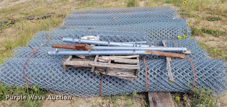 image for item DZ6491 (8) rolls of 10' W chain link fence