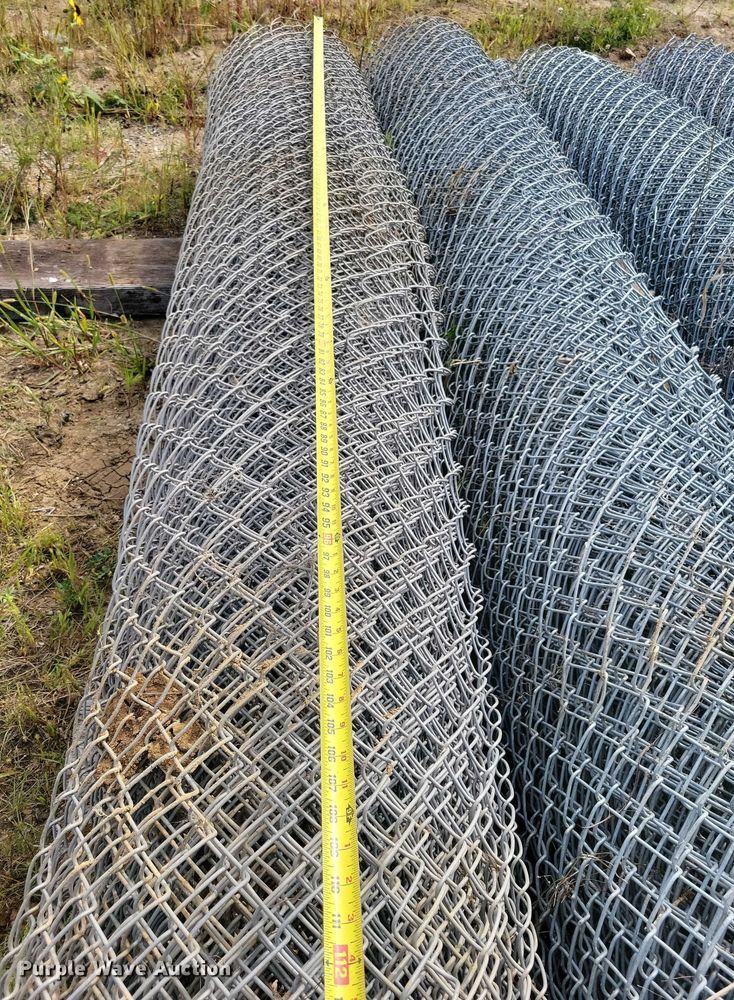 image for item DZ6491 (8) rolls of 10' W chain link fence