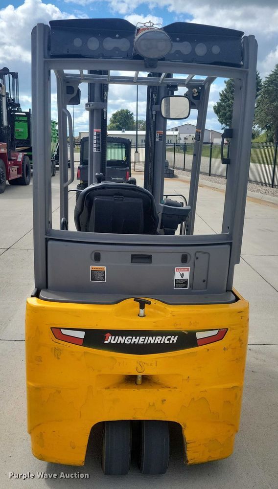 image for item DZ6501 2021 Jungheinrich forklift