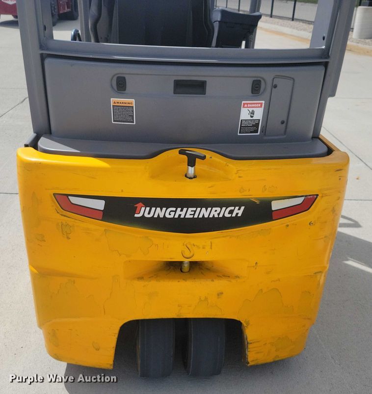 image for item DZ6501 2021 Jungheinrich forklift