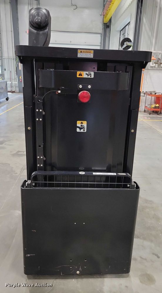 image for item DZ6502 Big Joe J1-126 order picker