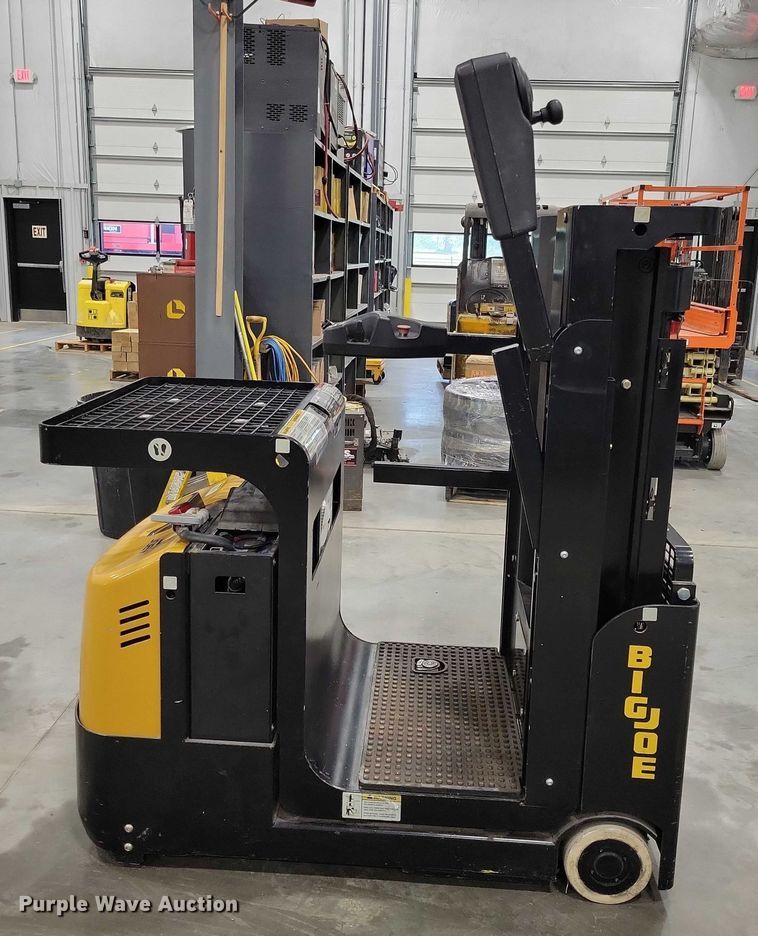 image for item DZ6502 Big Joe J1-126 order picker