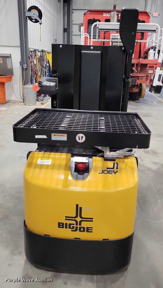 image for item DZ6502 Big Joe J1-126 order picker