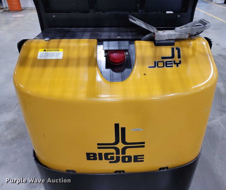 image for item DZ6502 Big Joe J1-126 order picker