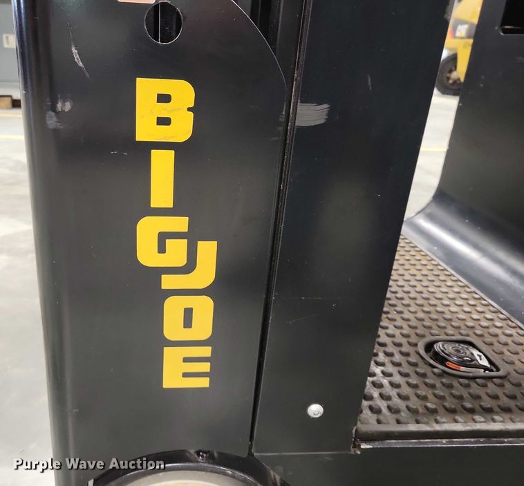 image for item DZ6502 Big Joe J1-126 order picker