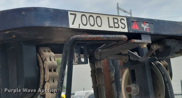 image for item DZ6503 2001 Toyota 7FGU35 forklift