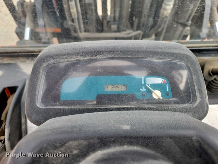 image for item DZ6503 2001 Toyota 7FGU35 forklift