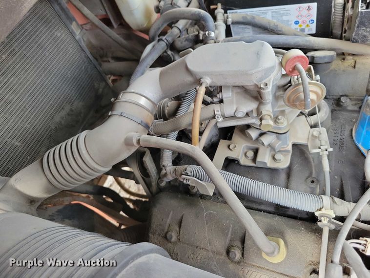 image for item DZ6503 2001 Toyota 7FGU35 forklift