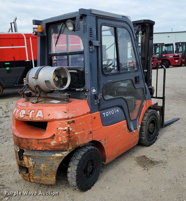 MONTACARGAS TOYOTA 7FGU25