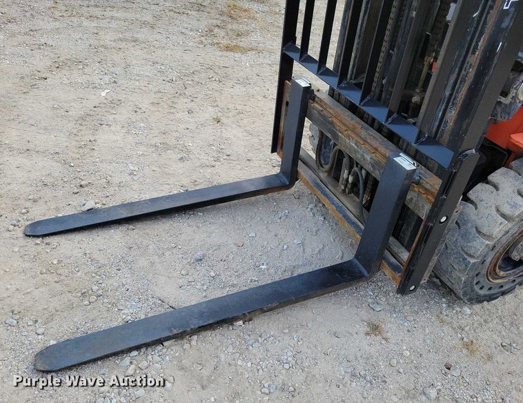 image for item DZ6504 Toyota 7FGU25 forklift