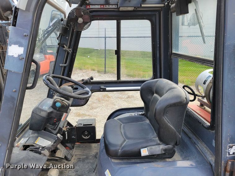 image for item DZ6504 Toyota 7FGU25 forklift