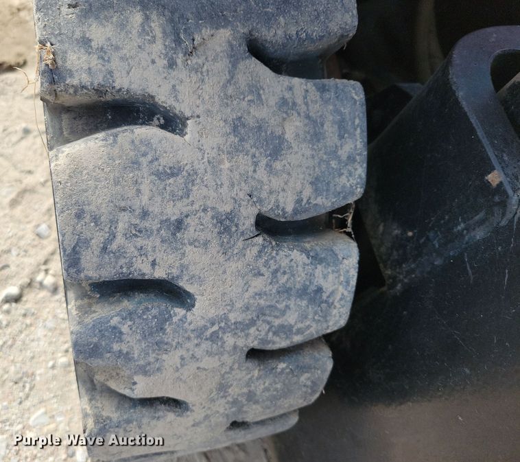 image for item DZ6504 Toyota 7FGU25 forklift