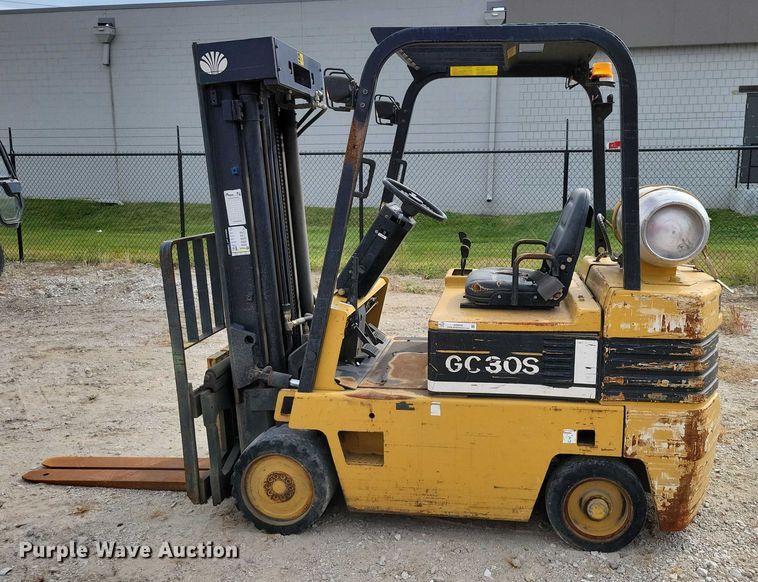 image for item DZ6505 Daewoo GC30S-2 forklift