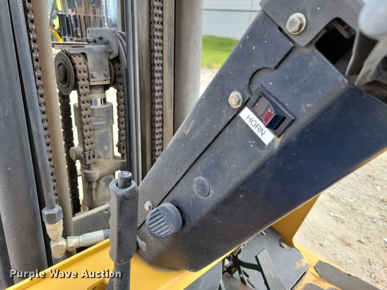 image for item DZ6505 Daewoo GC30S-2 forklift