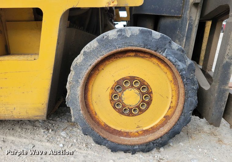 image for item DZ6505 Daewoo GC30S-2 forklift