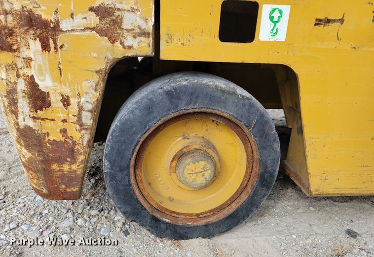 image for item DZ6505 Daewoo GC30S-2 forklift