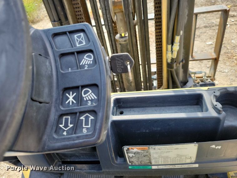 image for item DZ6506 Hyster H60FT forklift