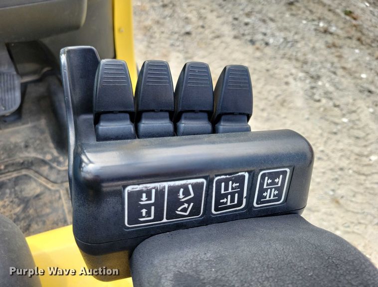 image for item DZ6506 Hyster H60FT forklift