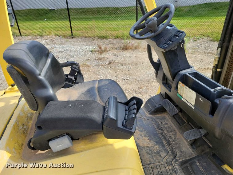 image for item DZ6506 Hyster H60FT forklift