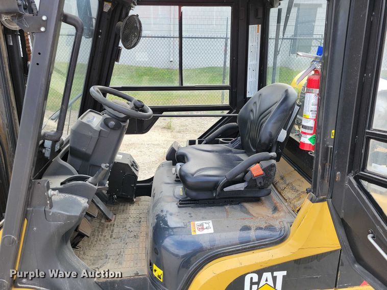 image for item DZ6507 Caterpillar GP25N forklift