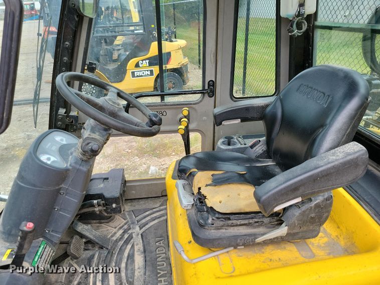 image for item DZ6509 Hyundai 25L-7A forklift