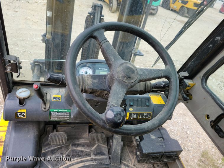 image for item DZ6509 Hyundai 25L-7A forklift