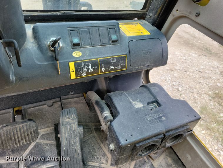 image for item DZ6509 Hyundai 25L-7A forklift