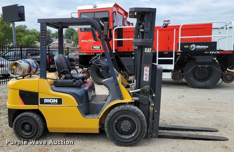 image for item DZ6510 Caterpillar GP35N forklift