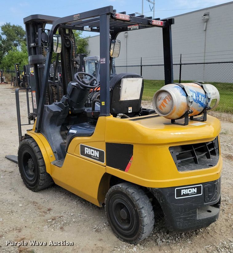 image for item DZ6510 Caterpillar GP35N forklift