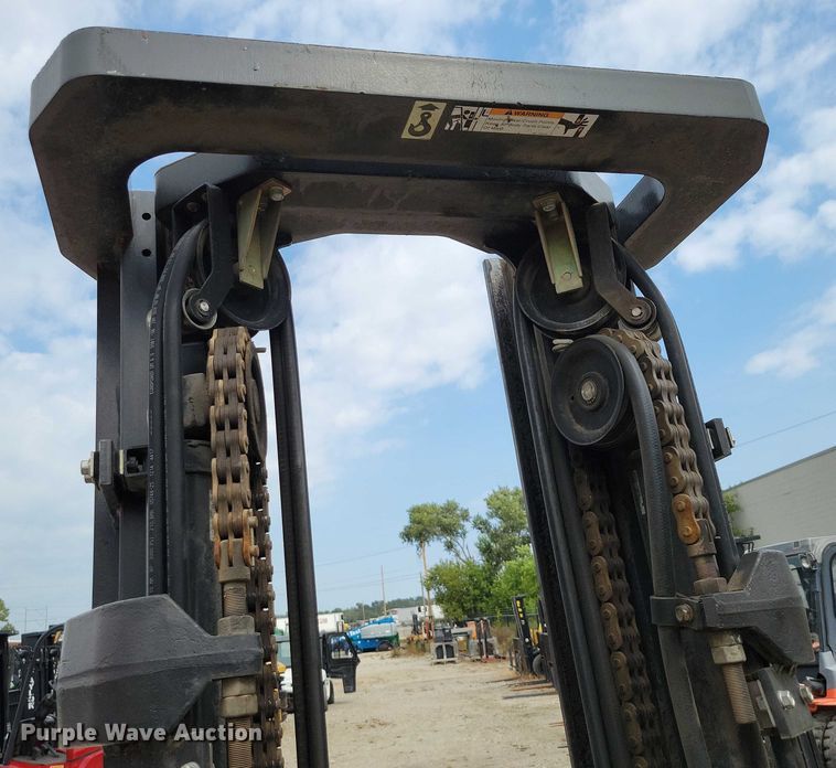 image for item DZ6510 Caterpillar GP35N forklift