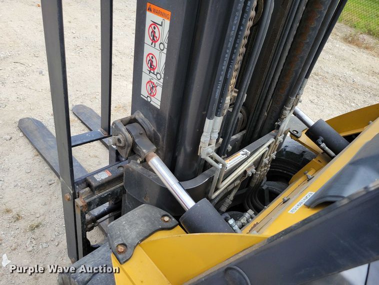 image for item DZ6510 Caterpillar GP35N forklift