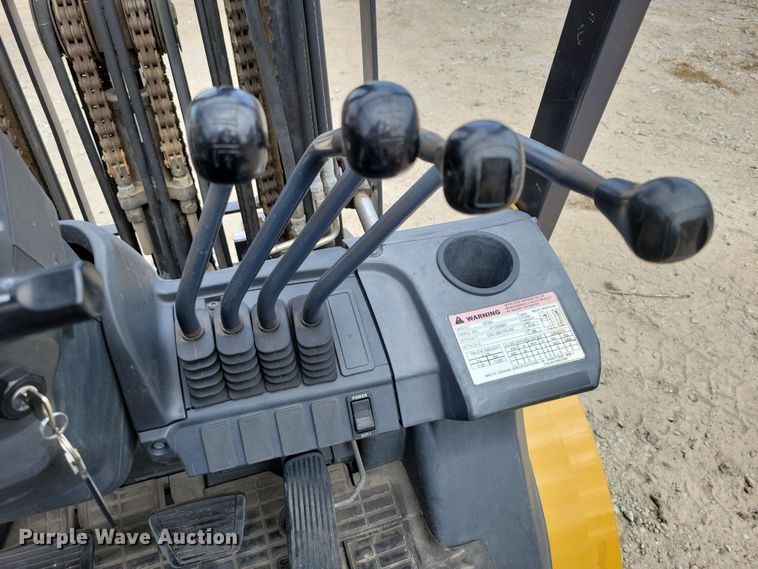 image for item DZ6510 Caterpillar GP35N forklift