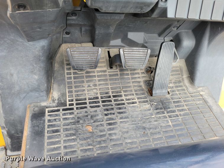 image for item DZ6510 Caterpillar GP35N forklift