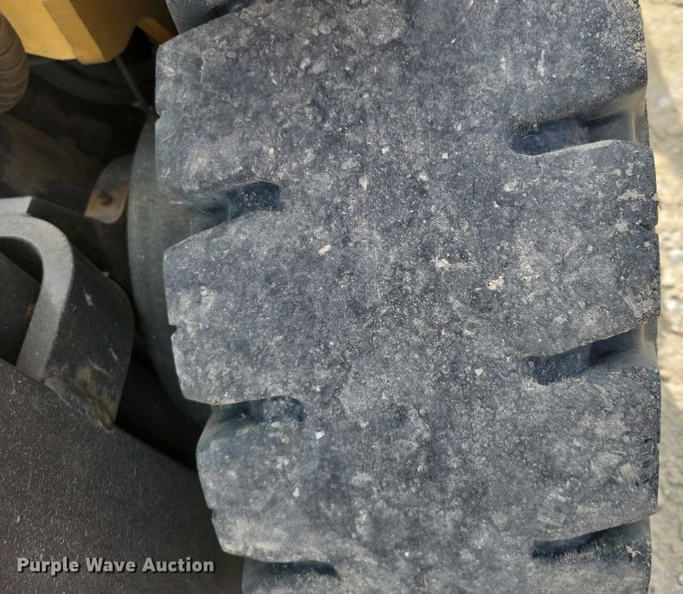 image for item DZ6510 Caterpillar GP35N forklift