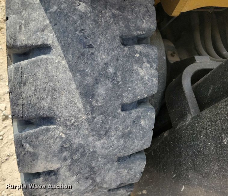 image for item DZ6510 Caterpillar GP35N forklift