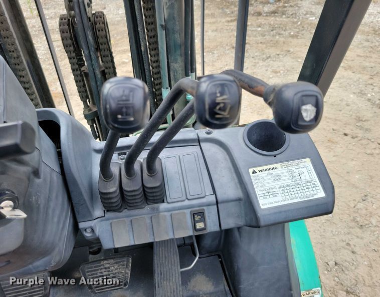 image for item DZ6511 Mitsubishi FG25N forklift