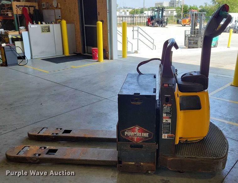 image for item DZ6514 Jungheinrich ECR 327 pallet jack