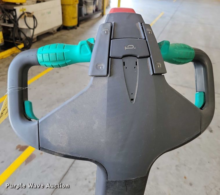 image for item DZ6514 Jungheinrich ECR 327 pallet jack