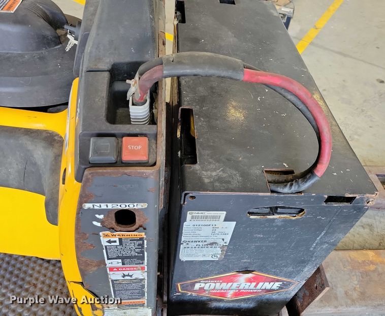 image for item DZ6514 Jungheinrich ECR 327 pallet jack