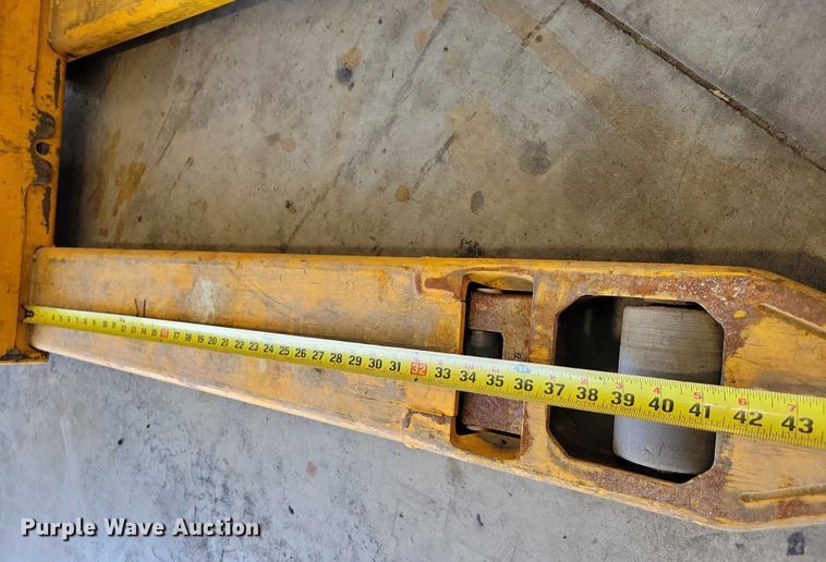 image for item DZ6515 Jungheinrich EJE 120 pallet jack