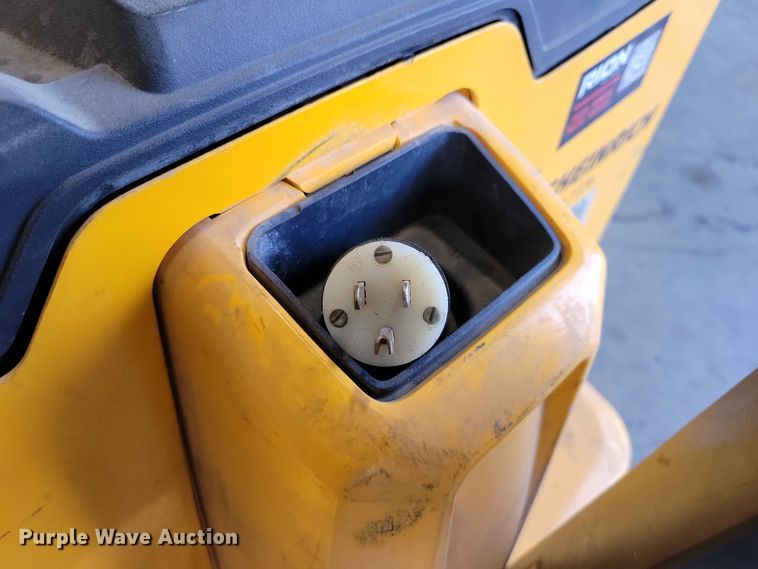 image for item DZ6515 Jungheinrich EJE 120 pallet jack