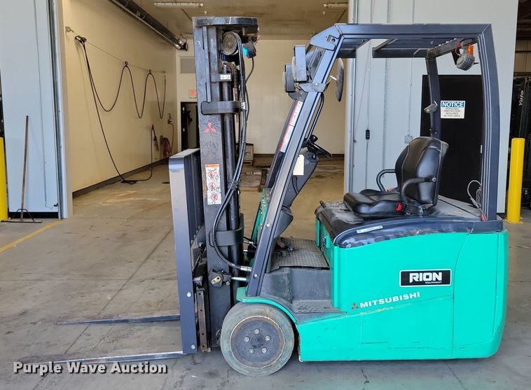 image for item DZ6516 Mitsubishi FB20PNT forklift