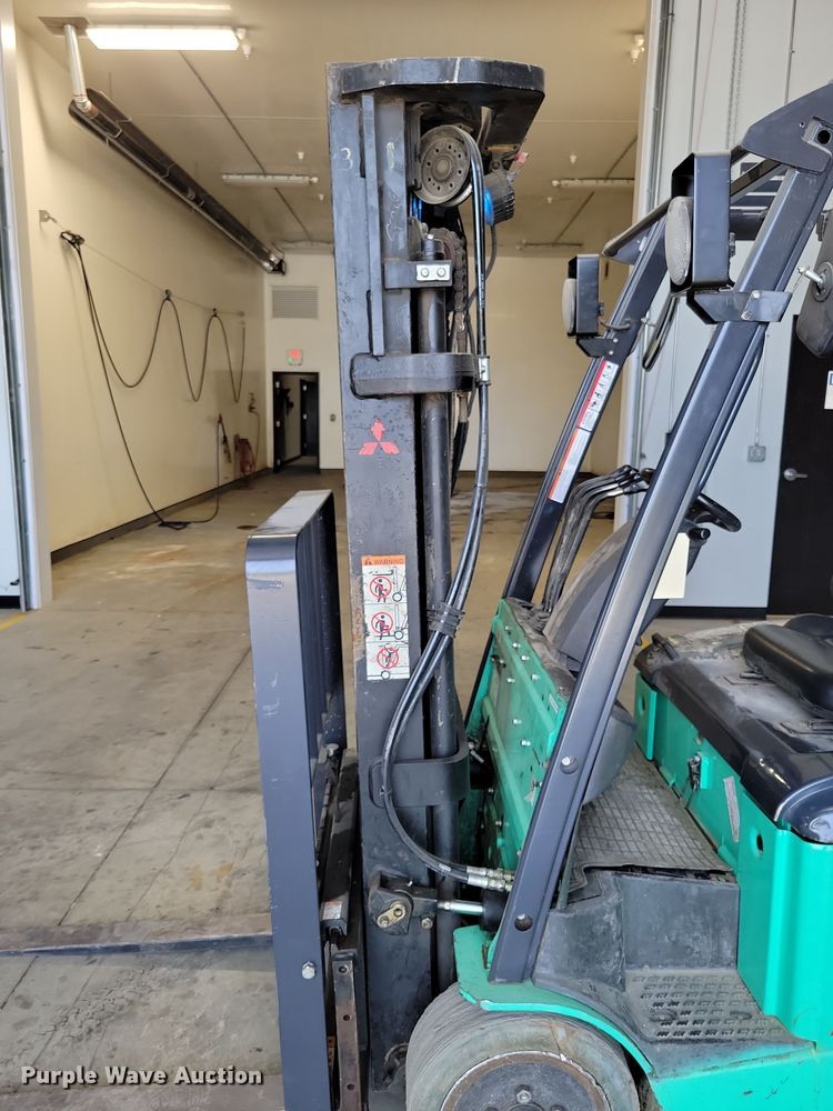 image for item DZ6516 Mitsubishi FB20PNT forklift